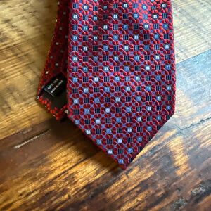Men's Jos. A. Bank Red & Blue Patterned Silk Tie One Size